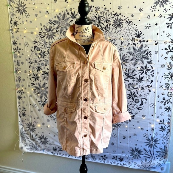 Chico's Jackets & Blazers - Chico’s pale pink safari style jacket with roll up sleeves and gold buttons